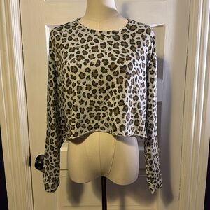 Cropped Leopard Long Sleeve